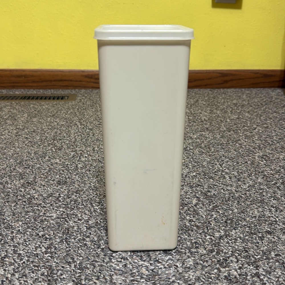 Tupperware Velveeta Cheese Keeper